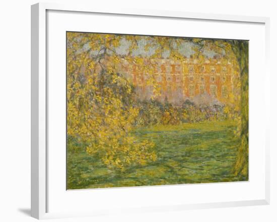 Autumn, Hampton Court; Automne, Hampton Court, 1908-Henri Eugene Augustin Le Sidaner-Framed Giclee Print