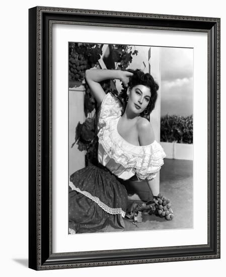 Ava Gardner (1922- 1990) (b/w photo)-null-Framed Photo