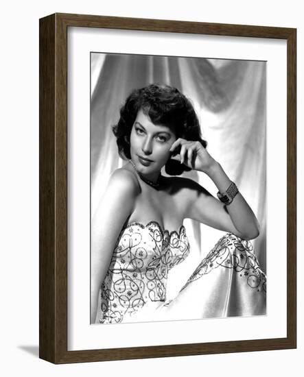 Ava Gardner early 50'S (b/w photo)-null-Framed Photo