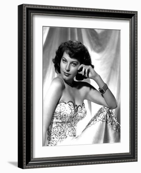 Ava Gardner early 50'S (b/w photo)-null-Framed Photo