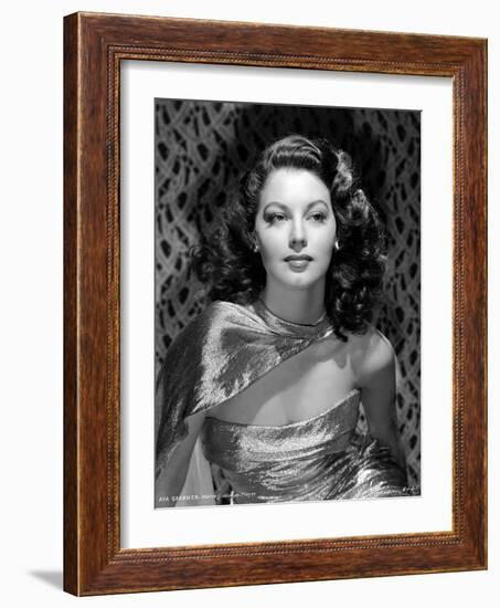 Ava Gardner in the 40's (b/w photo)-null-Framed Photo