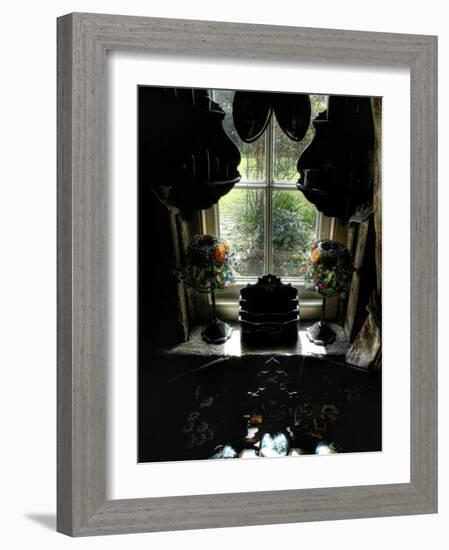 Avante-Tim Kahane-Framed Photographic Print