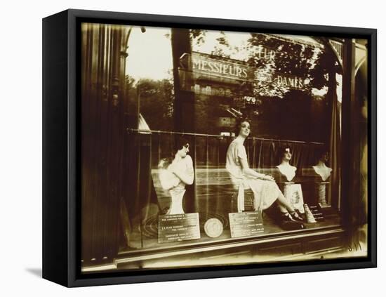 Avenue De L'Observatoire, 1926-Eugene Atget-Framed Premier Image Canvas