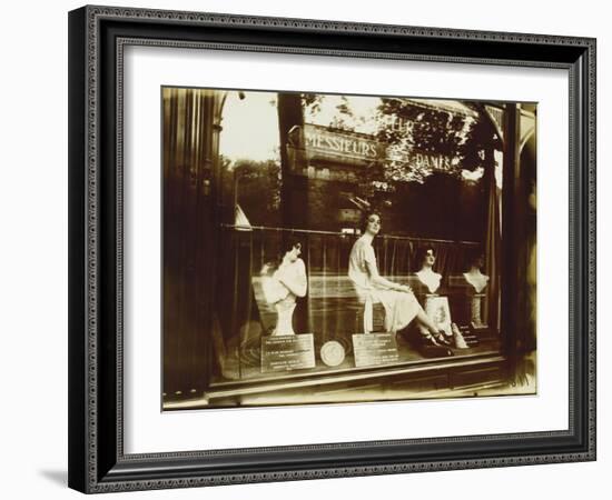 Avenue De L'Observatoire, 1926-Eugene Atget-Framed Giclee Print