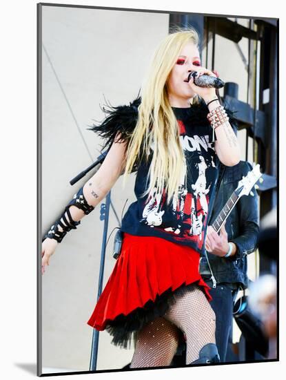 Avril Lavigne-null-Mounted Photo