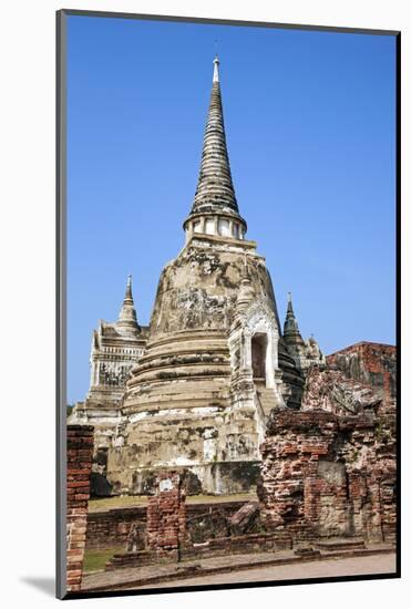 Ayutthaya, Thailand. The temples of Wat Phra Mahathat-Miva Stock-Mounted Photographic Print