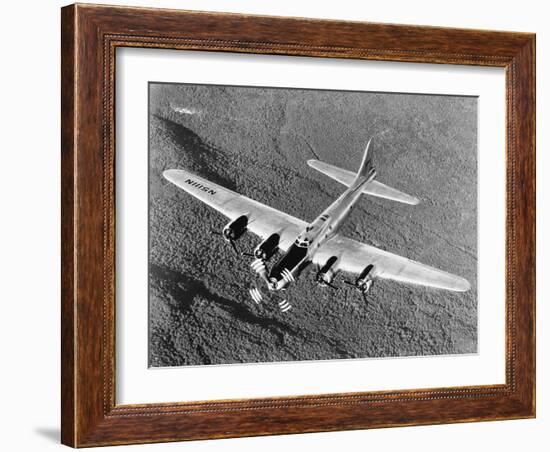 B-17 Flying Fortress in Flight-null-Framed Photographic Print