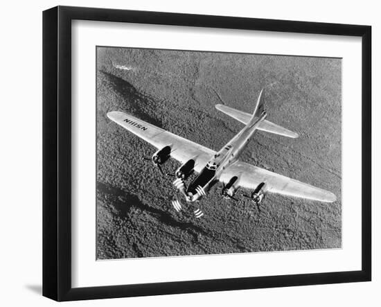 B-17 Flying Fortress in Flight-null-Framed Photographic Print