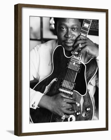 B.B. King-John Shearer-Framed Premium Photographic Print