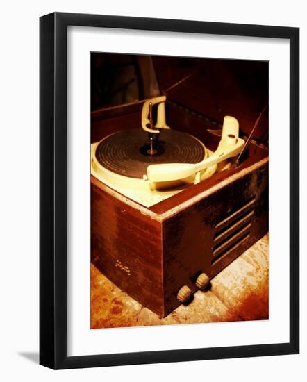 Babblepulse-Tim Kahane-Framed Photographic Print