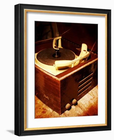 Babblepulse-Tim Kahane-Framed Photographic Print