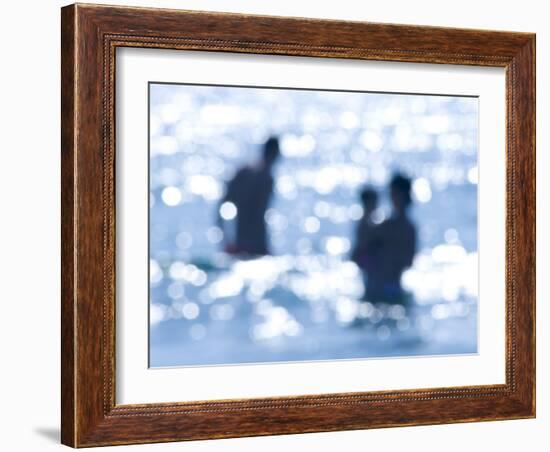 Baby Boom-Cristina Salas Mendoza-Framed Photographic Print