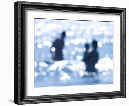 Baby Boom-Cristina Salas Mendoza-Framed Photographic Print