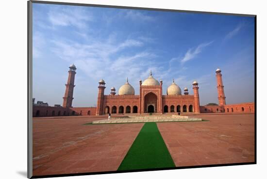 Badshahi Masjid, Lahore, Pakistan-Yasir Nisar-Mounted Photographic Print