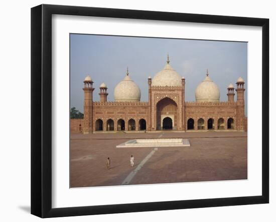 Badshahi Mosque in Lahore, Punjab, Pakistan-Poole David-Framed Photographic Print