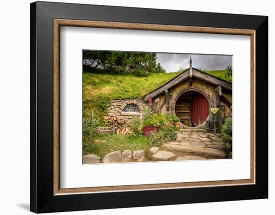 Baggin Hobbit Home New Zealand-null-Framed Premium Giclee Print