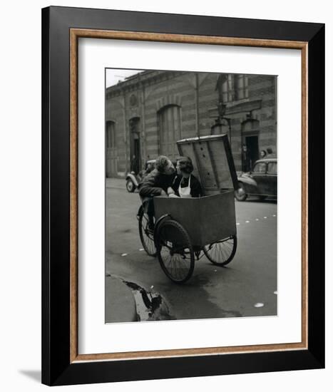 Baiser Blotto, c.1950-Robert Doisneau-Framed Art Print