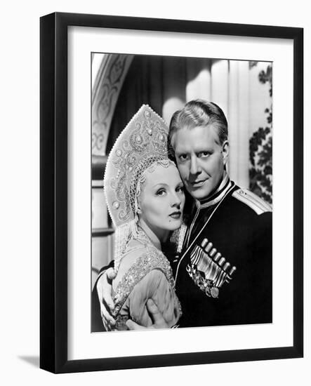 BALALAIKA, 1939 directed by REINHOLD SCHUNZEL Ilona Massey and Nelson Eddy (b/w photo)-null-Framed Photo