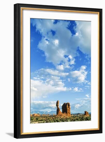 Balanced Rock, Arches National Park, Utah, USA-Ali Kabas-Framed Photographic Print