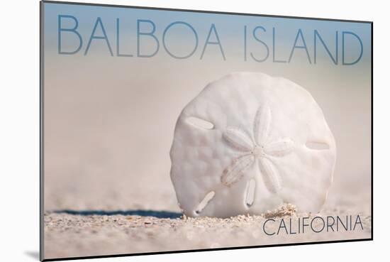 Balboa Island, California - Sand Dollar and Beach-Lantern Press-Mounted Art Print