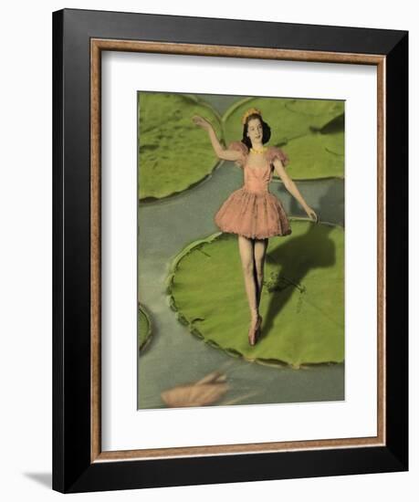 Ballerina-J Hovenstine Studios-Framed Giclee Print