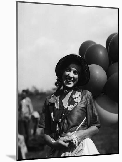 Balloon Seller-null-Mounted Photographic Print