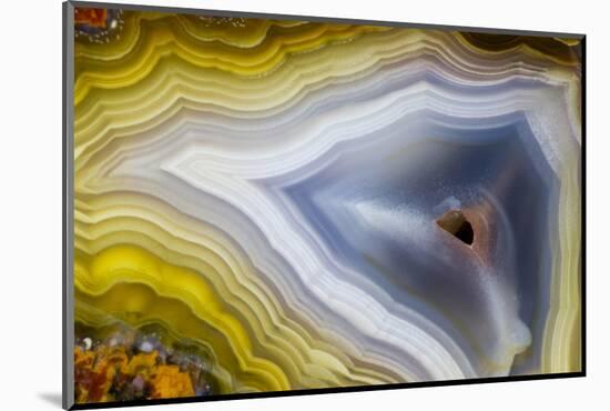 Banded Agate, Sammamish, Washington-Darrell Gulin-Mounted Photographic Print