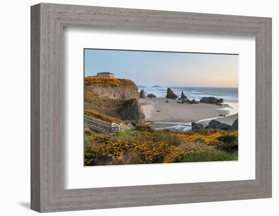 Bandon, Oregon-Alan Majchrowicz-Framed Photographic Print