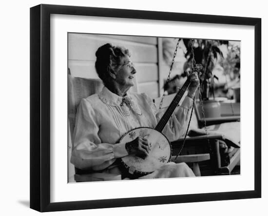 Banjo Player Aunt Samanthey-Robert W^ Kelley-Framed Photographic Print