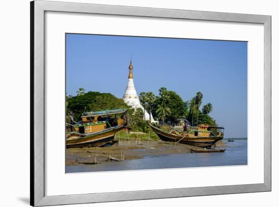 Banks of the River Salouen (Thanlwin), Mawlamyine (Moulmein), Myanmar (Burma), Asia-Nathalie Cuvelier-Framed Photographic Print