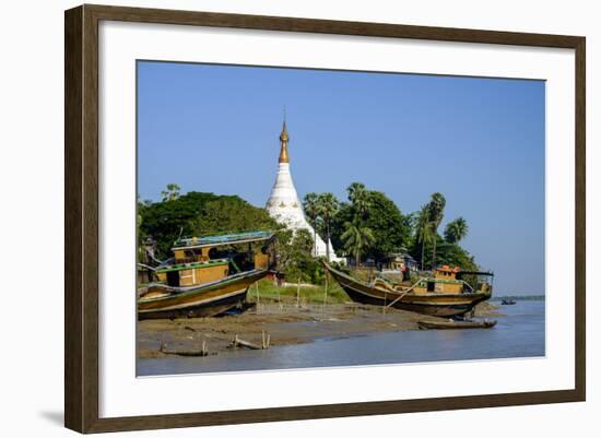 Banks of the River Salouen (Thanlwin), Mawlamyine (Moulmein), Myanmar (Burma), Asia-Nathalie Cuvelier-Framed Photographic Print