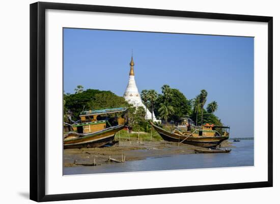 Banks of the River Salouen (Thanlwin), Mawlamyine (Moulmein), Myanmar (Burma), Asia-Nathalie Cuvelier-Framed Photographic Print