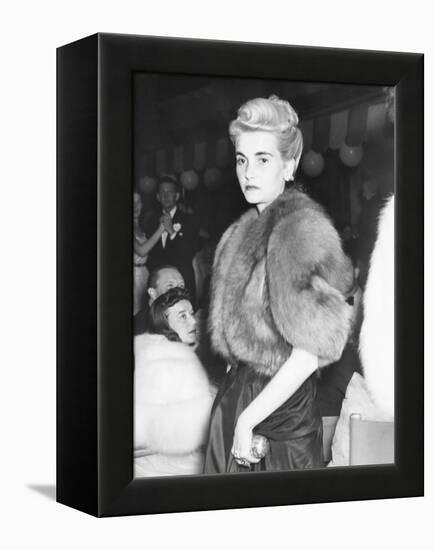 Barbara Hutton, Countess Von Haugwitz-Reventlow, in Palm Beach, Jan. 19, 1940-null-Framed Stretched Canvas