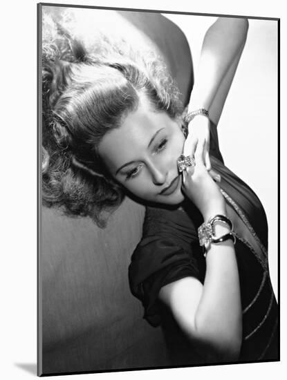 Barbara Stanwyck, 1945-null-Mounted Photographic Print