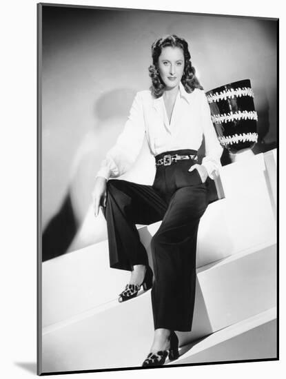 Barbara Stanwyck, Mid 1940s-null-Mounted Photo