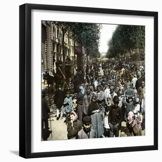 Barcelona (Spain), La Rambla Del Estudientes-Leon, Levy et Fils-Framed Photographic Print