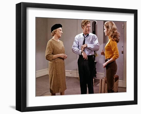 BAREFOOT IN THE PARK, 1967 directed by GENE SACHS Mildred Natwick, Robert Redford and Jane Fonda (p-null-Framed Photo