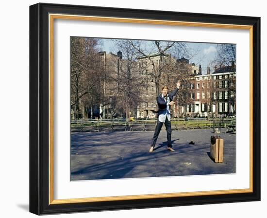 BAREFOOT IN THE PARK, 1967 directed by GENE SACHS Robert Redford (photo)-null-Framed Photo