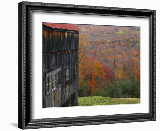 Barn Near Lush Hill, North Landgrove, Green Mountains, Vermont, USA-Scott T. Smith-Framed Photographic Print