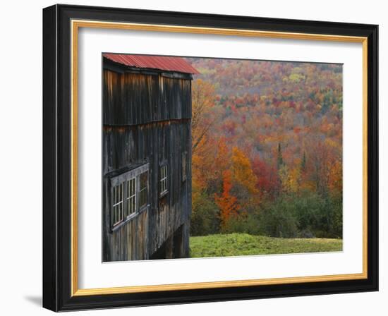 Barn Near Lush Hill, North Landgrove, Green Mountains, Vermont, USA-Scott T. Smith-Framed Photographic Print