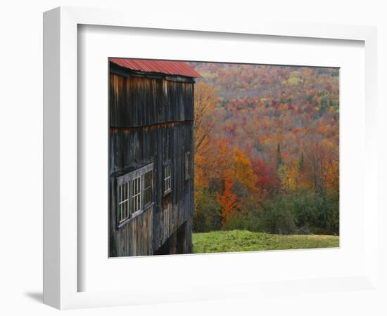 Barn Near Lush Hill, North Landgrove, Green Mountains, Vermont, USA-Scott T. Smith-Framed Photographic Print