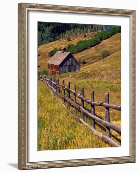 Barn on Last Dollar Road near Telluride, Colorado, USA-Julie Eggers-Framed Photographic Print