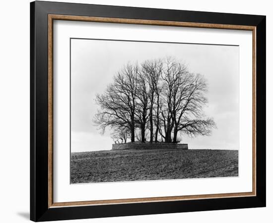 Barrow Near Bourton on the Water, Gloucestershire-Henry Taunt-Framed Photographic Print