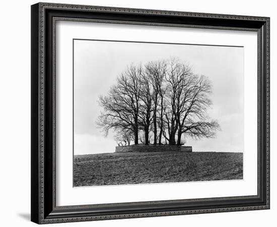 Barrow Near Bourton on the Water, Gloucestershire-Henry Taunt-Framed Photographic Print