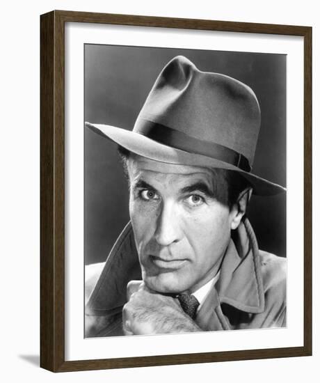 Barry Morse - The Fugitive-null-Framed Photo