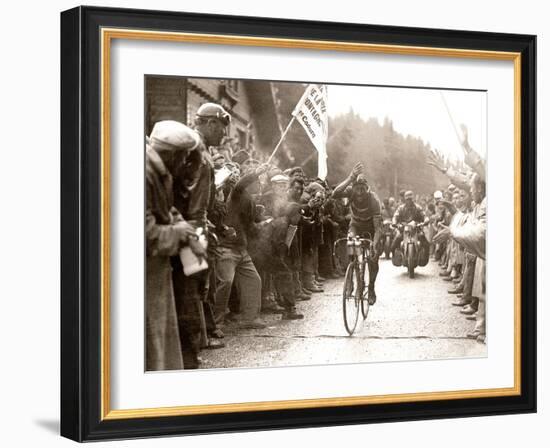 Bartali Wins-Presse ’E Sports-Framed Photographic Print