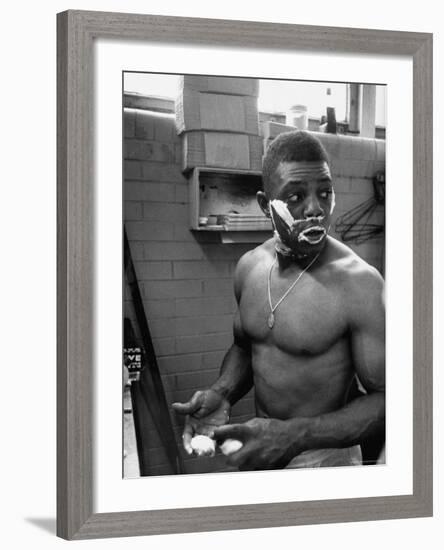 Baseball Player Willie Mays Shaving in the Locker Room-John Dominis-Framed Premium Photographic Print
