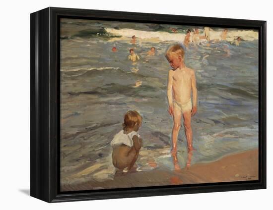 Bathing Children at the Beach of Valencia, 1910-Joaquin Sorolla-Framed Premier Image Canvas