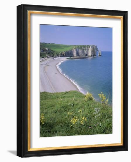 Bay and Cliffs, Etretat, Cote d'Albatre (Alabaster Coast), Haute Normandie (Normandy), France-Roy Rainford-Framed Photographic Print