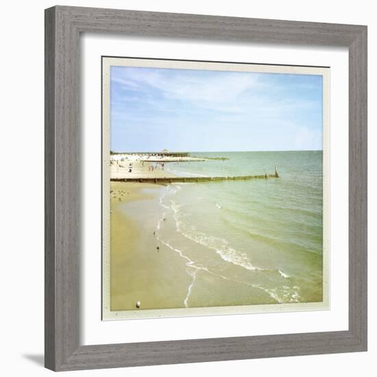 Bay View I-Alicia Ludwig-Framed Photographic Print